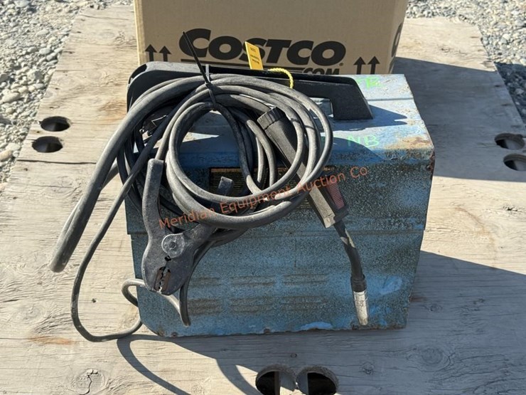chicago-electric-90-amp-wire-welder-image-6
