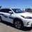 2017-toyota-highlander-image-2