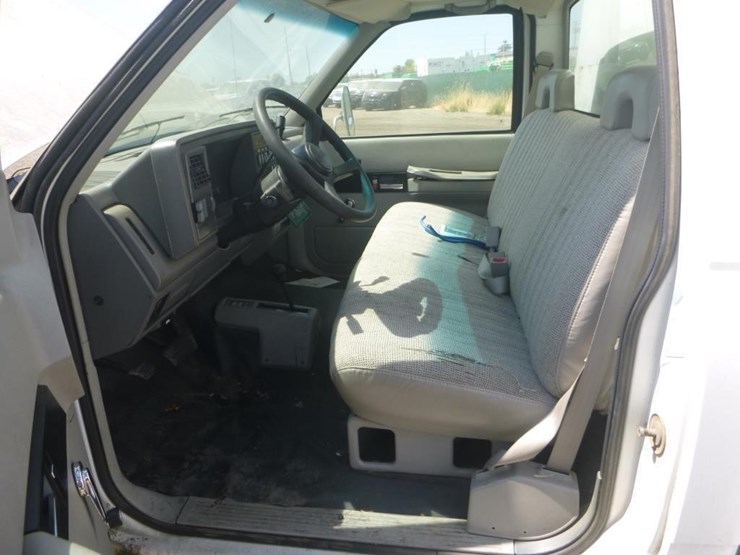 1993-gmc-3500-image-13