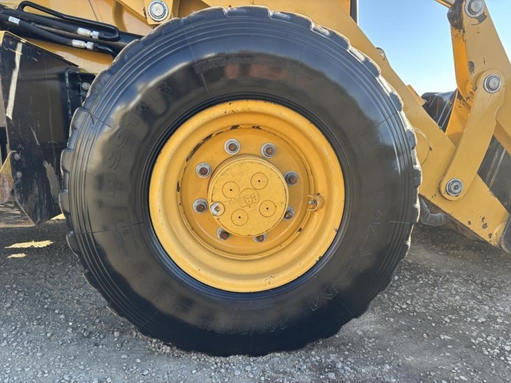 2018-caterpillar-420f2-it-image-28