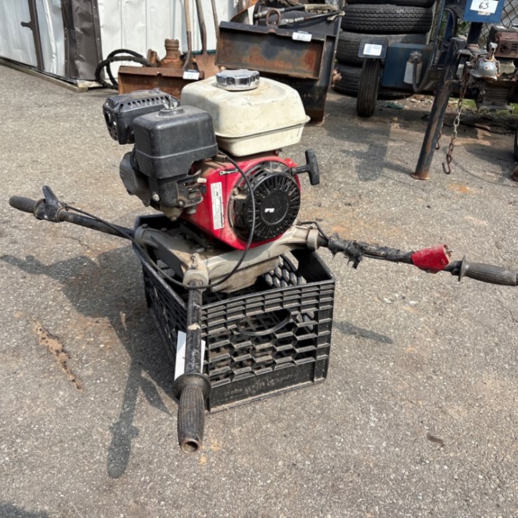 Ground Hog Earth Drill
