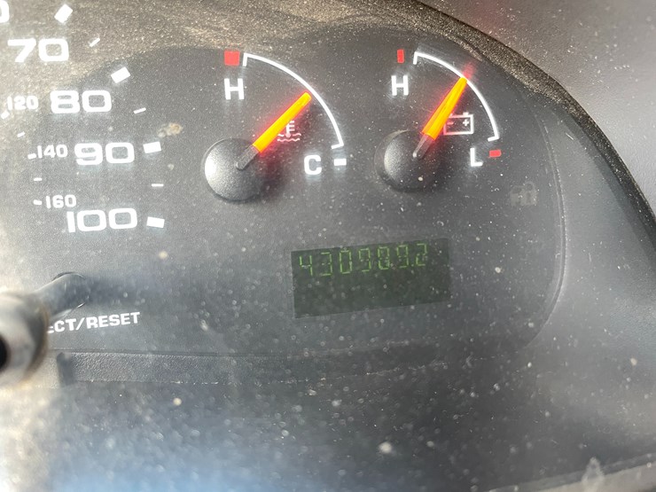2006-ford-e350-xlt-image-24