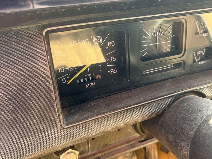 1982-ford-f350-image-10