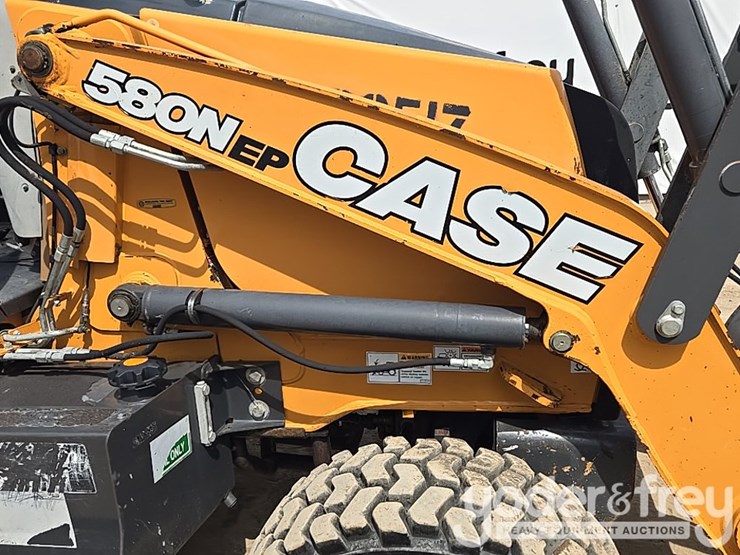 2018-case-580n-image-47