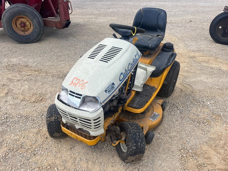 cub-cadet-1515-image-1