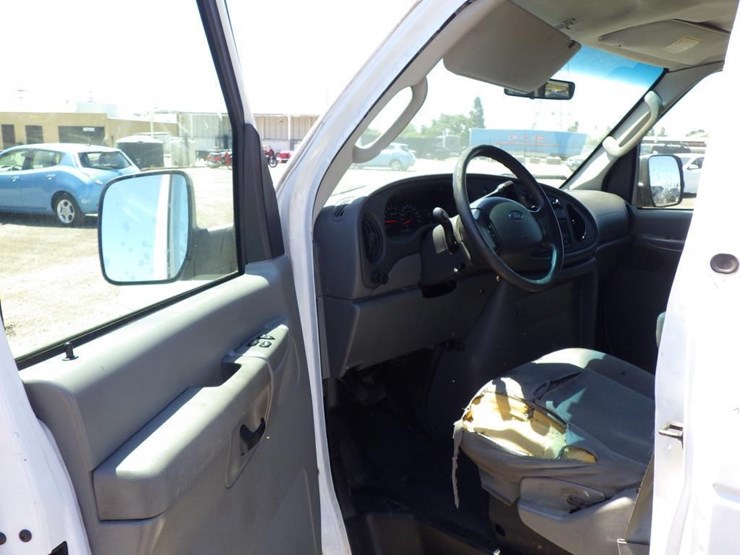 2007-ford-econoline-350-image-5