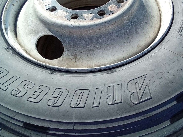4--11r24.5-steel-wheels-image-2