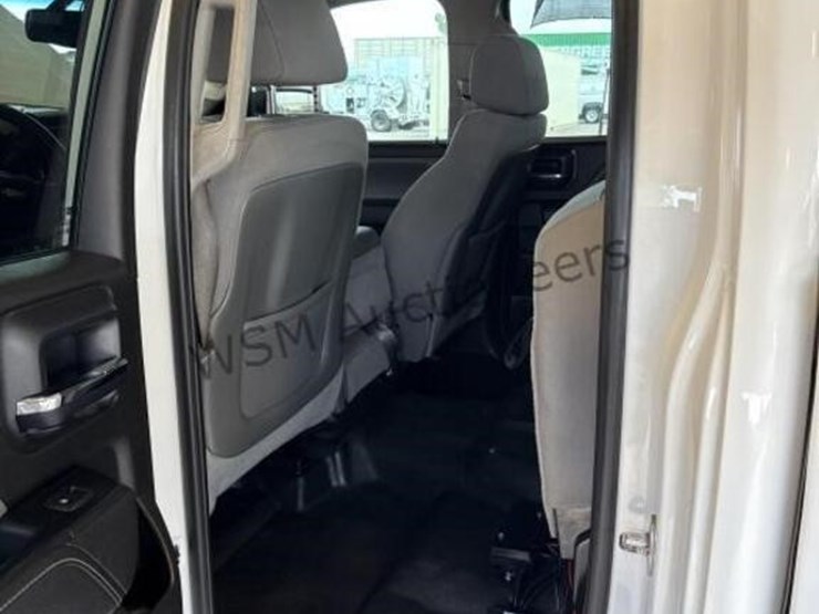 2014-chevrolet-silverado-1500-image-25