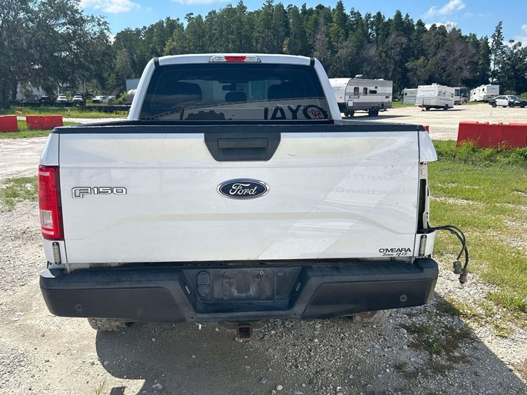 2016-ford-f150-image-25