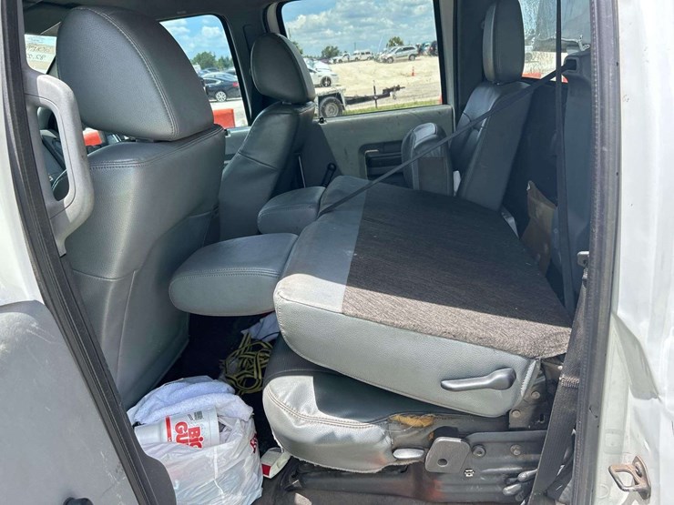 2016-ford-f550-image-21