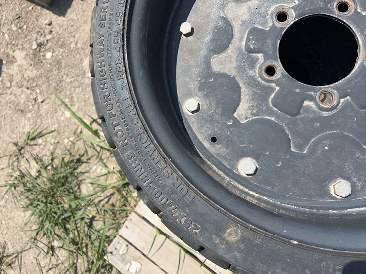 pallet-of-bush-hog-brand-rims-and-tires-(quantity-8-one-money-bid-like-new)-image-4