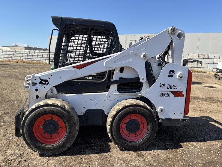 2021-bobcat-s740-image-5