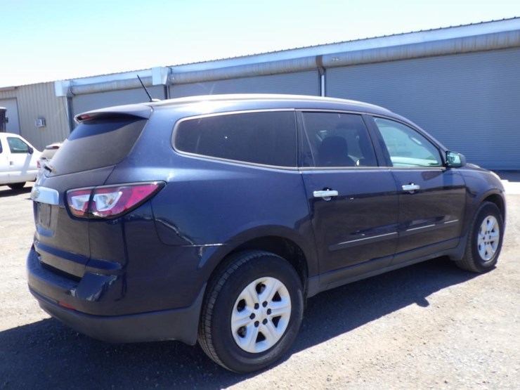 2017-chevrolet-traverse-image-4