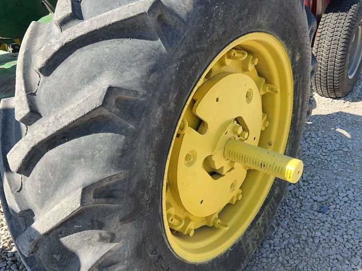 john-deere-4020-image-8