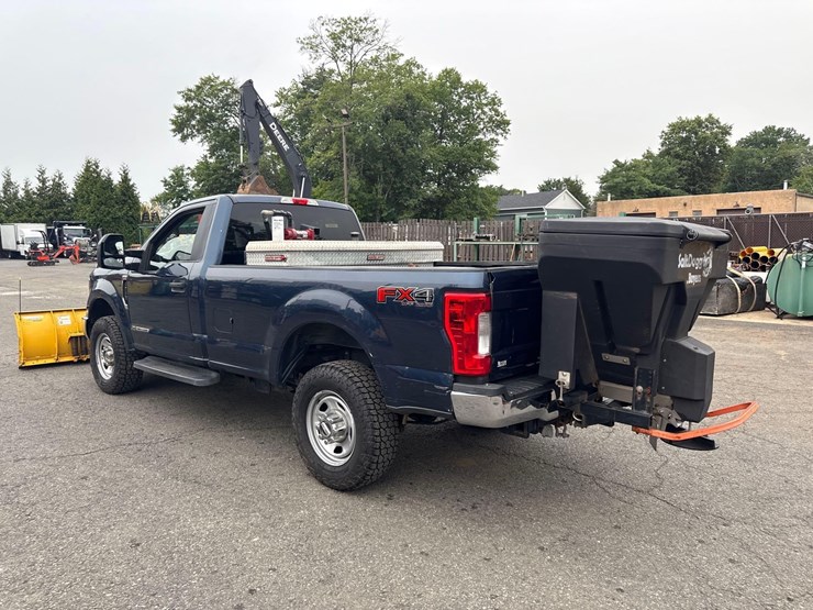 2017-ford-f350-image-4