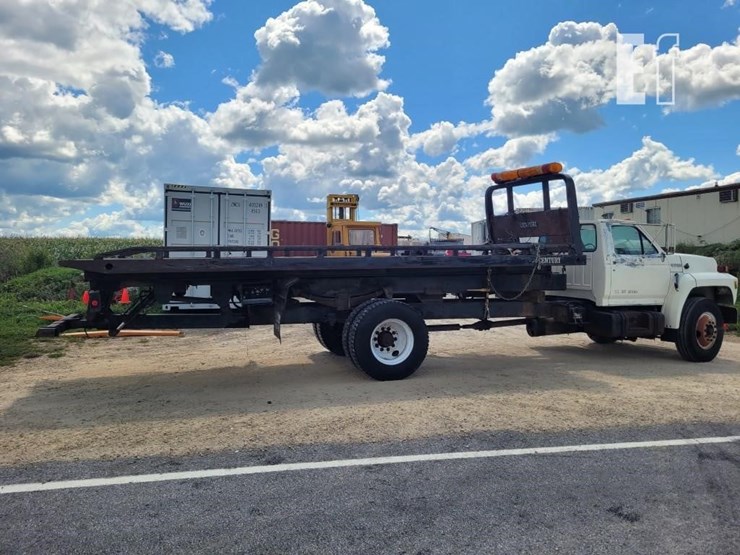 ford-f700-image-7
