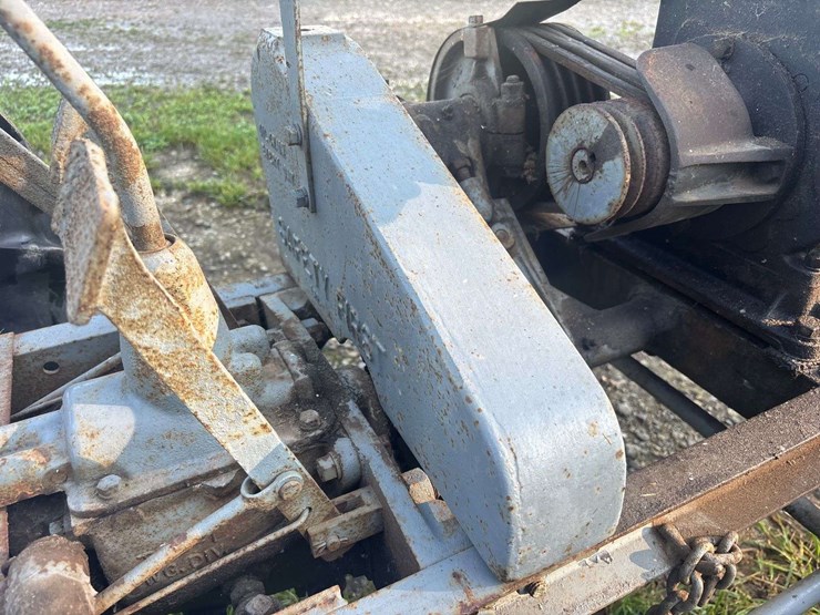 gibson-aeh-garden-tractor-image-22