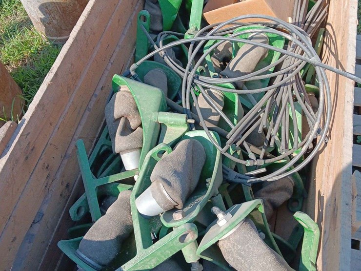 john-deere-down-pressure-air-bags-with-hardware-for-planter-image-1