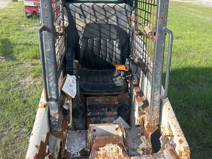 2017-bobcat-s70-image-12