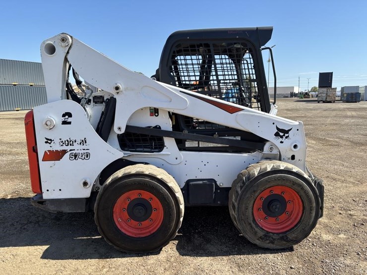 2021-bobcat-s740-image-7