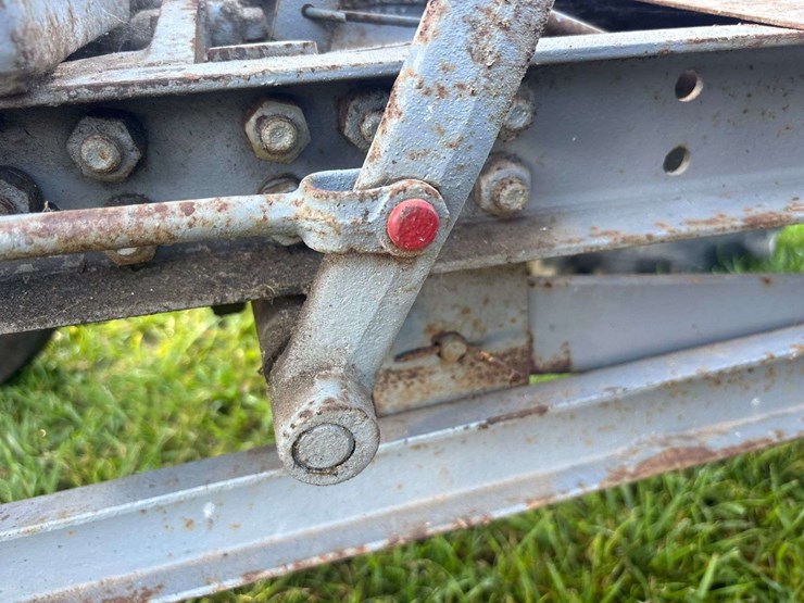 gibson-aeh-garden-tractor-image-37