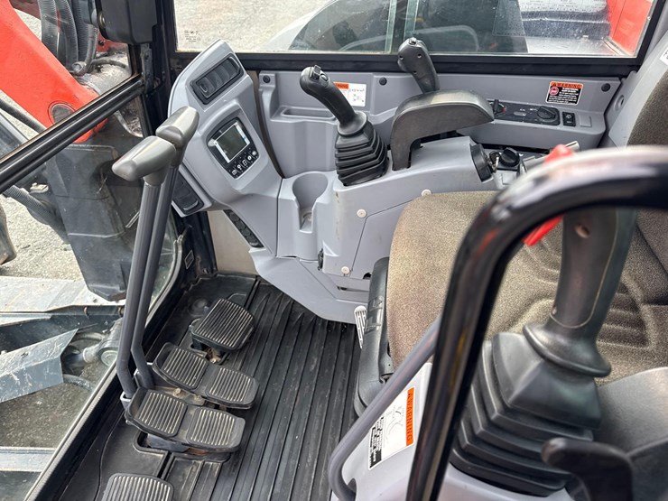 2019-kubota-kx080-image-16