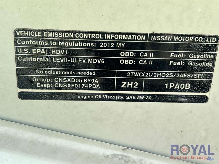 2012-nissan-nv2500hd-image-10