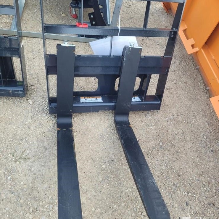 WOLVERINE MPF-11-2500G PALLET FORK