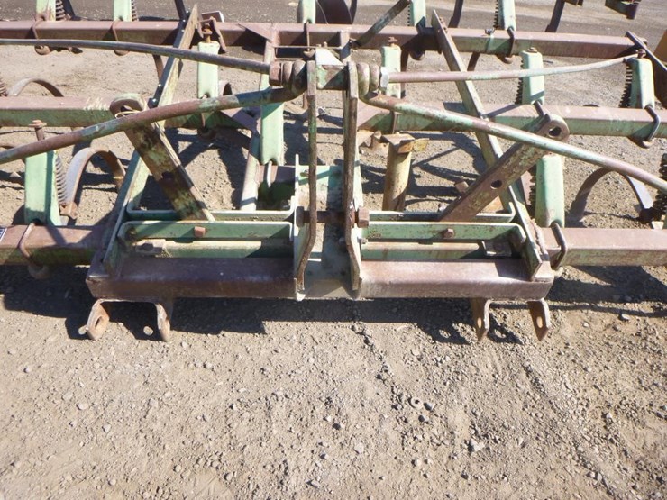 john-deere-110-image-5
