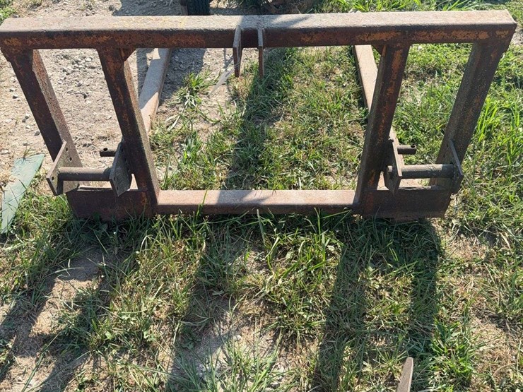 3pt-pallet-forks-image-2