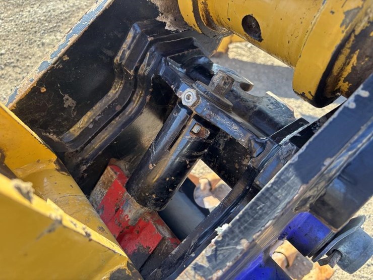 2018-caterpillar-420f2-it-image-17