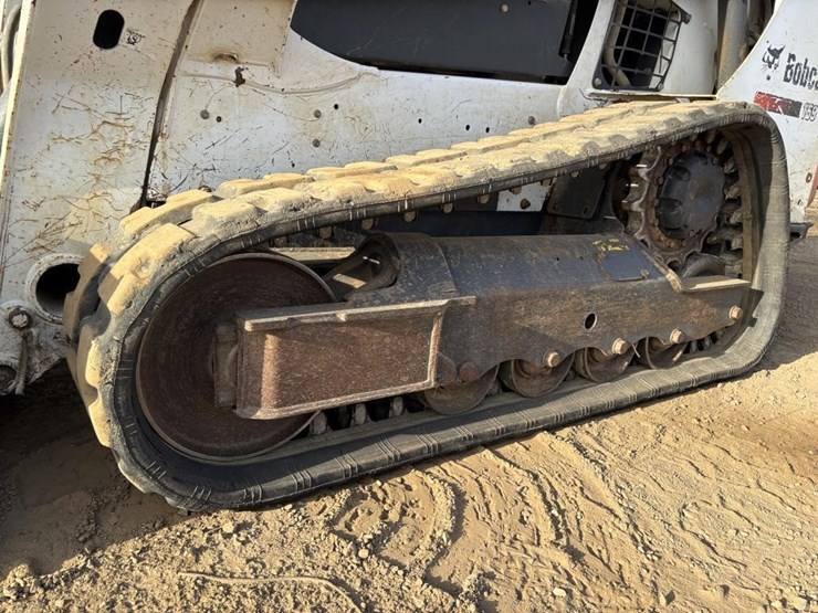 2016-bobcat-t590-image-14