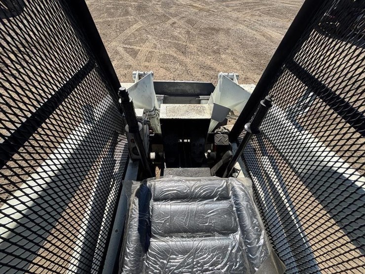 bobcat-343-image-16