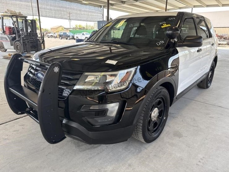2016-ford-explorer-image-4