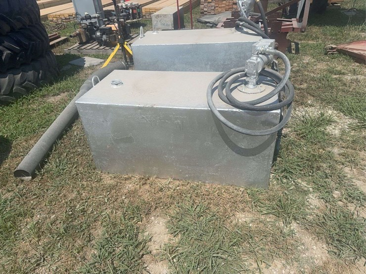 100-gallon-fuel-tank-with-pump-image-1