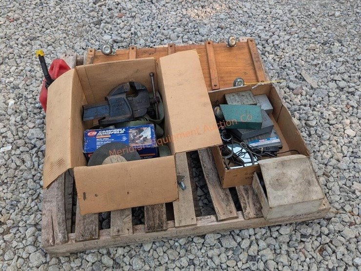 misc-shop-&-tool-lot---see-description-image-2
