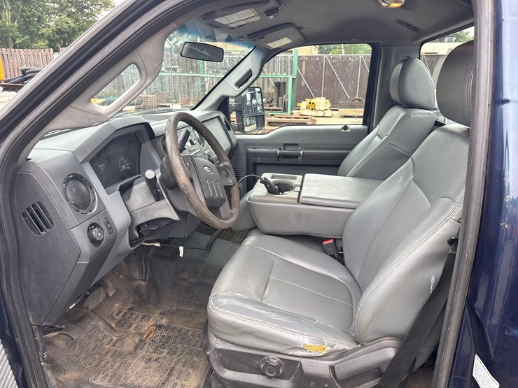 2015-ford-f350-xl-image-11