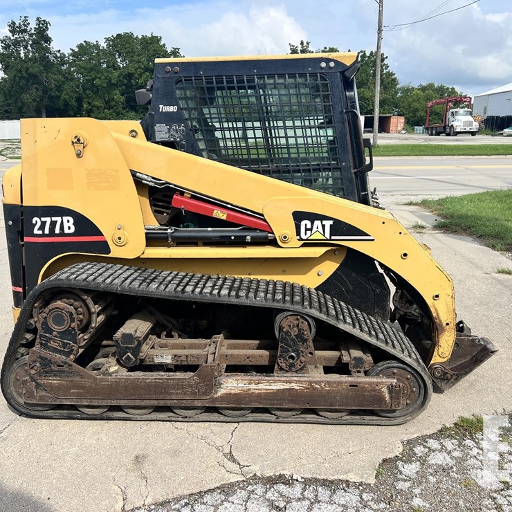 2004 CATERPILLAR 277B