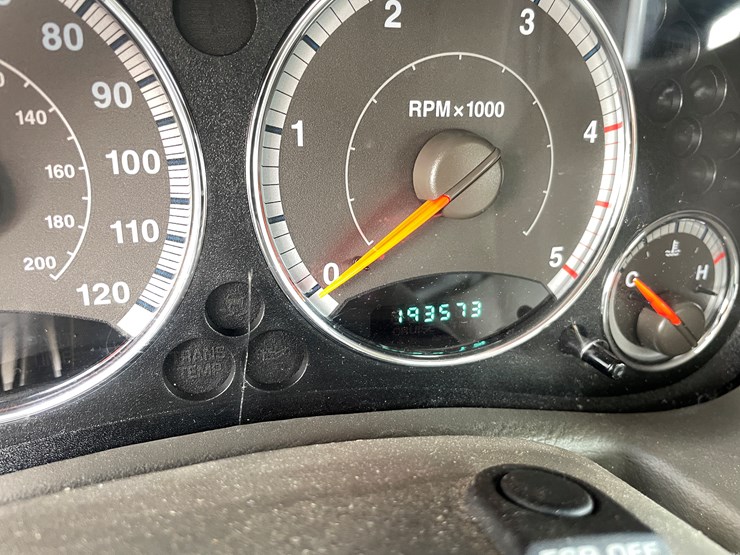 2006-jeep-liberty-image-22