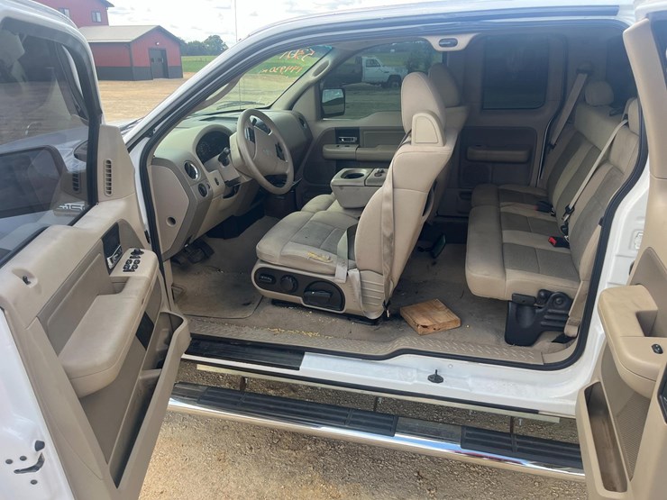 ford-f150-xlt-image-7