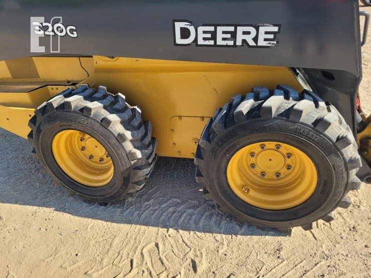 deere-320g-image-6
