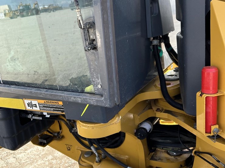 2018-deere-872gp-image-54