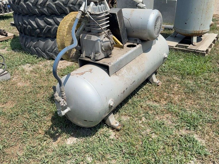 60-gallon-air-compressor-image-1
