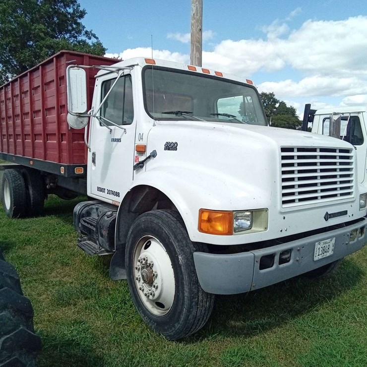 1995 INTERNATIONAL 4900