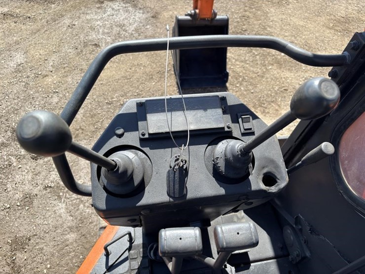 mitsubishi-mx35-image-27