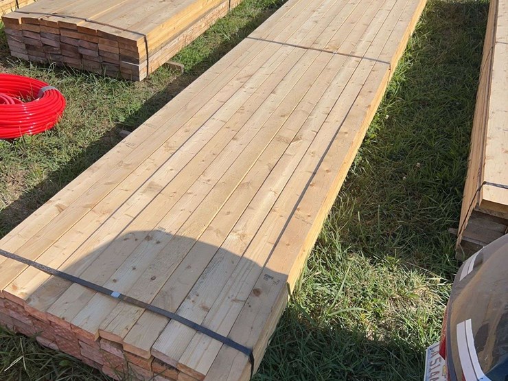 55-boards-of-2"x4"x16'-#2-white-wood-lumber,-(bidding-is-by-the-board,-not-the-stack)-image-1