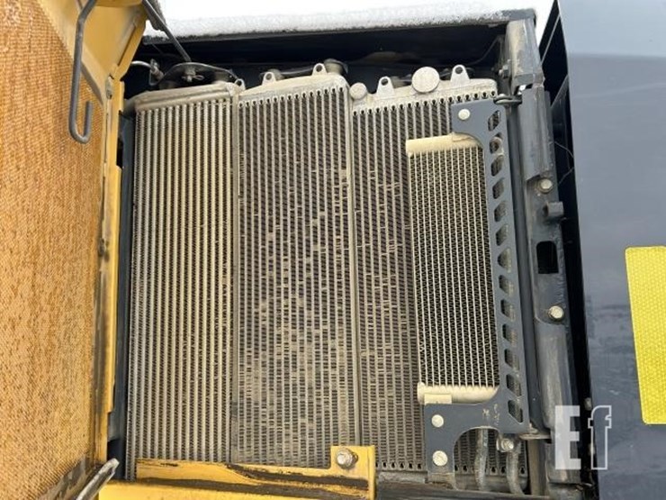 2018-deere-872gp-image-30