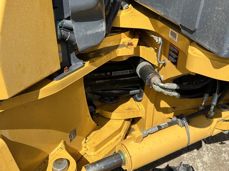 2018-deere-872gp-image-48