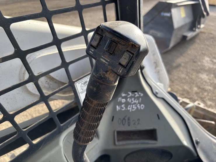2016-bobcat-t590-image-21