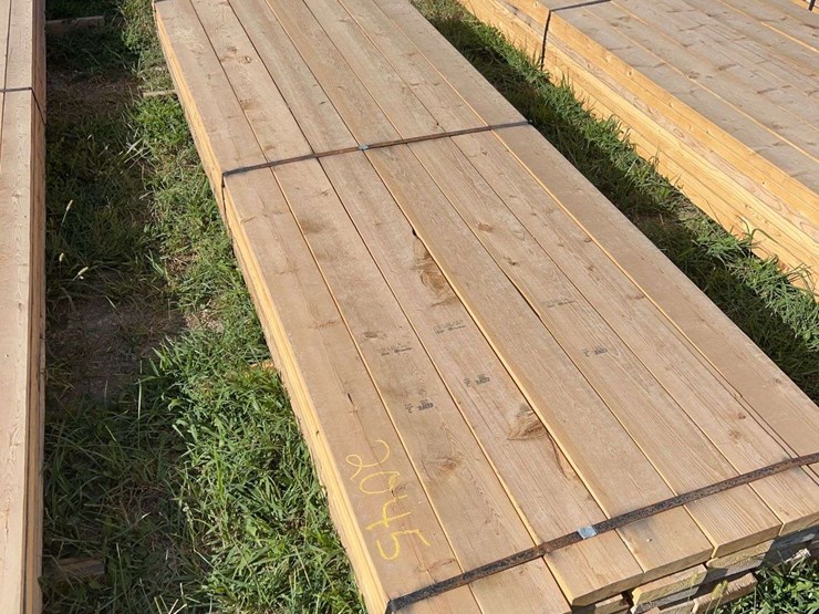 49-boards-of-2"x6"x10'-#2-white-wood-lumber,-(bidding-is-by-the-board,-not-the-stack)-image-1
